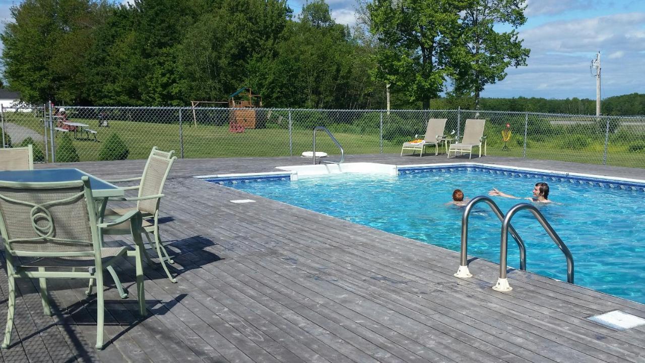 Acadia Sunrise Motel Trenton Exterior photo